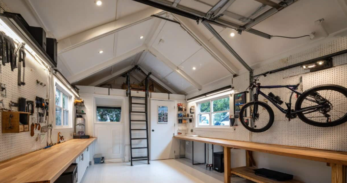 Garage Batt Insulation Installation Experts in Roundup MT