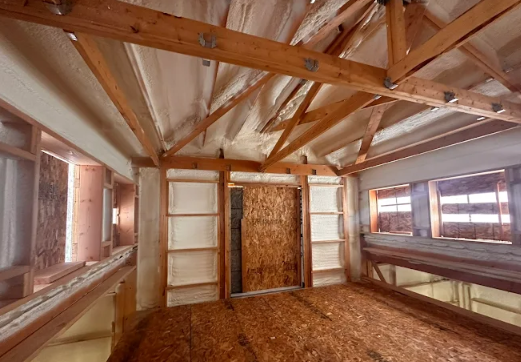 Best Energy-efficient Spray Foam Insulation in Roundup MT